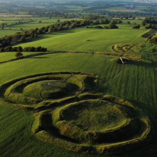 Celtic Boyne Valley and Ancient Sites Tour image